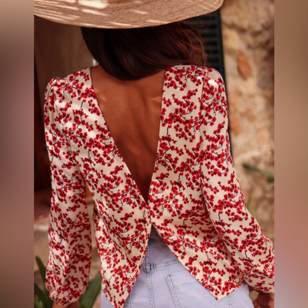Lyric floral open back blouse - Picture 3 of 3